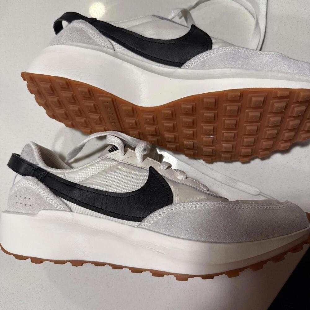 Nike Waffle Debut Womens Size 9 Sail White Black Gum Running Shoes Sneakers